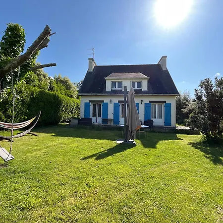 Il Y A Le Ciel, Le Soleil, Et La 4